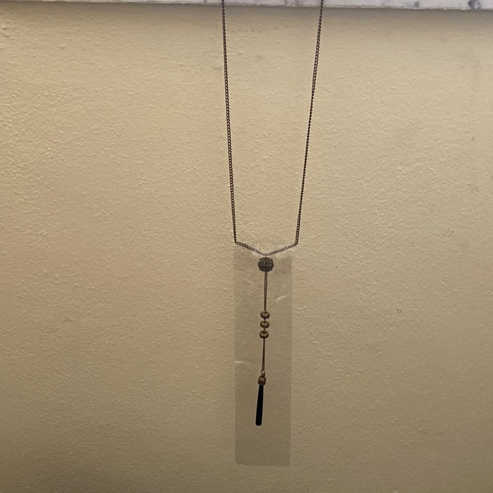 Metal necklace with pendant